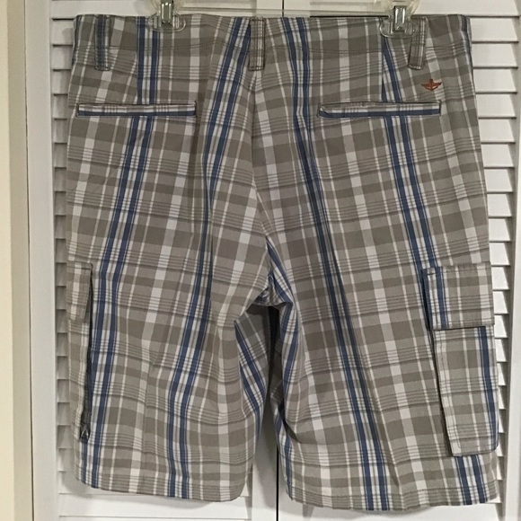 DOCKERS MEN’S PLAID CARGO SHORTS - Picture 4 of 6